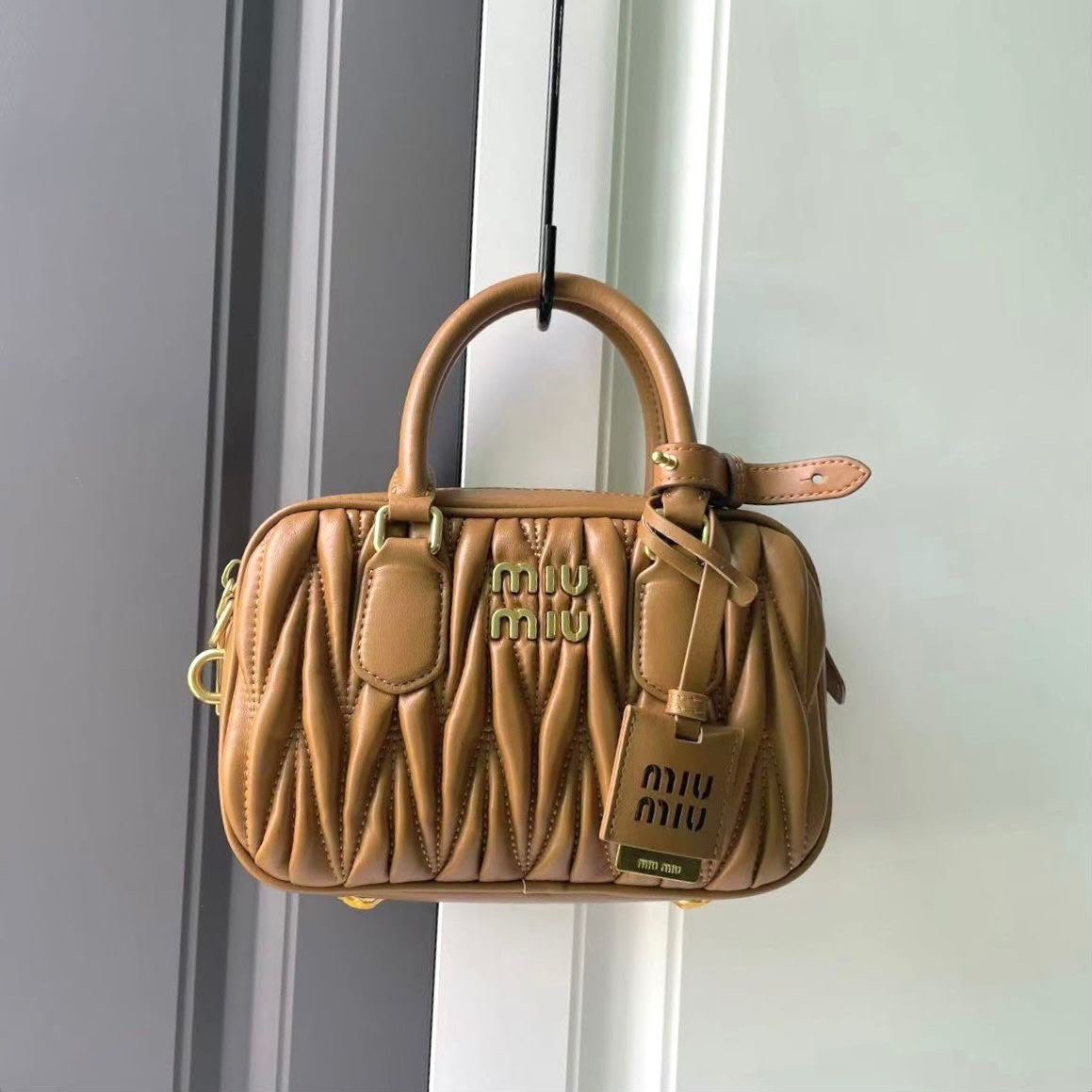 Miu Miu Classic photo 1