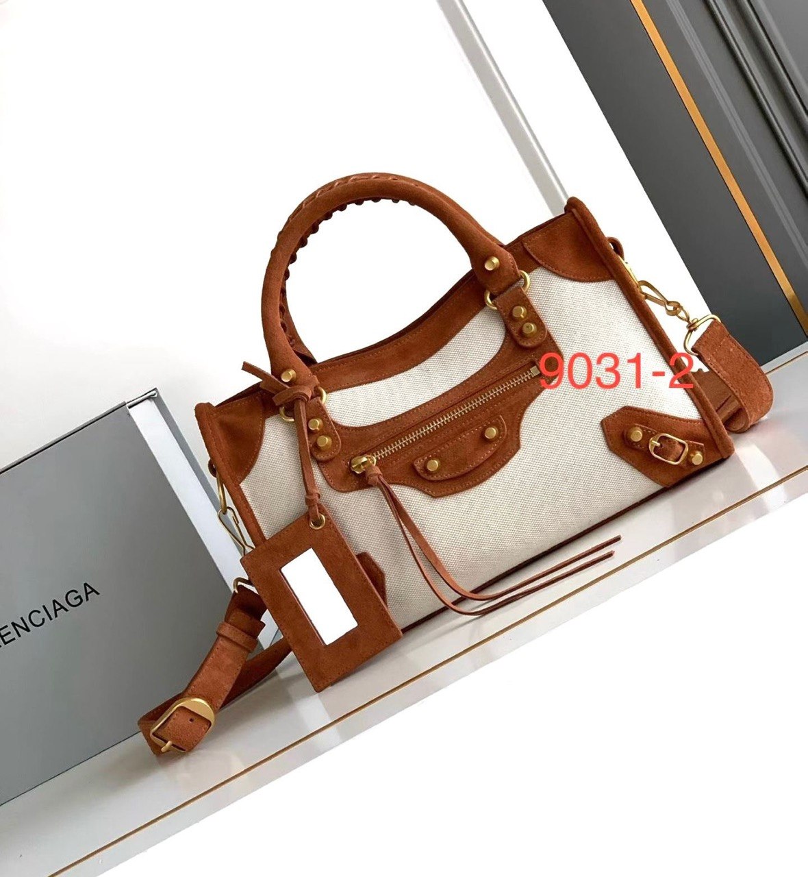 Balenciaga Classic photo 1