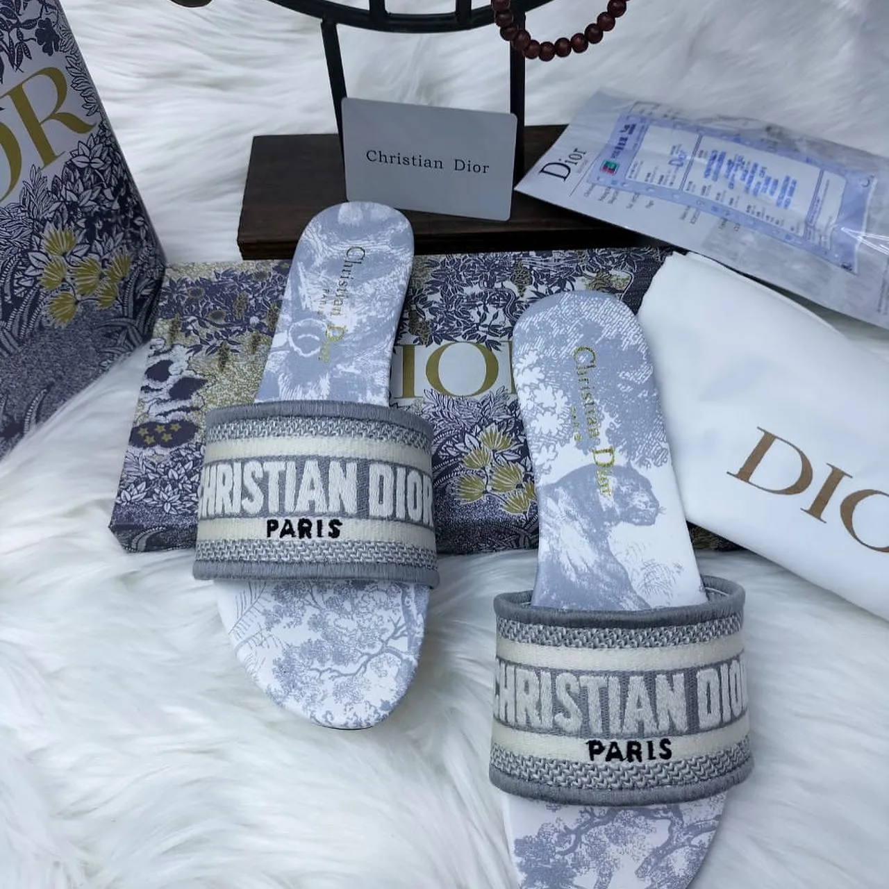 Dior Slides photo 1