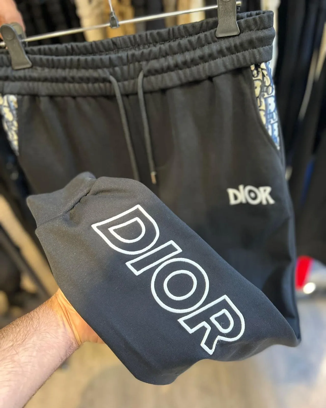 Dior logo sweatpants photo 1