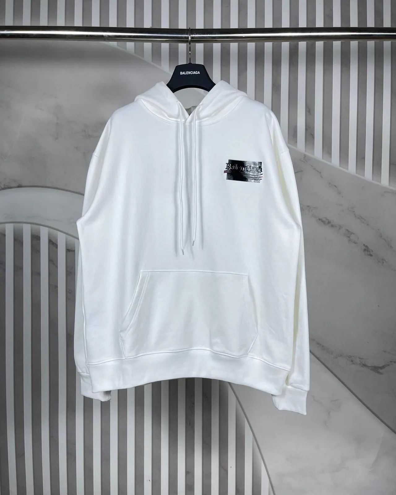 Balenciaga logo hoodie photo 1