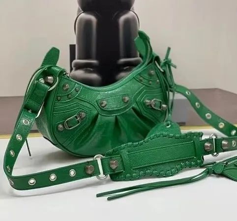 Balenciaga Le Cagole photo 1