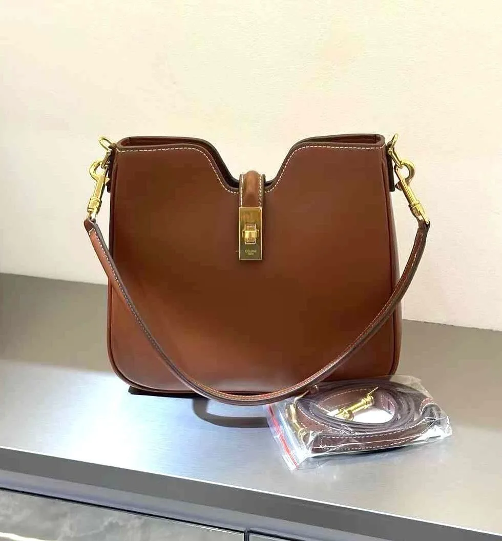 Celine Clasp Bag photo 1