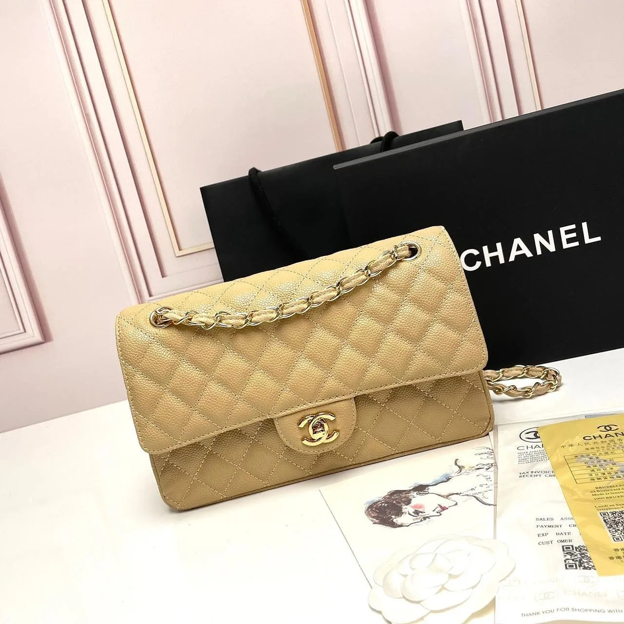 Chanel Classic Flap photo 10