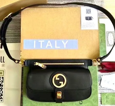 Gucci Blondie round-logo crossbody photo 1