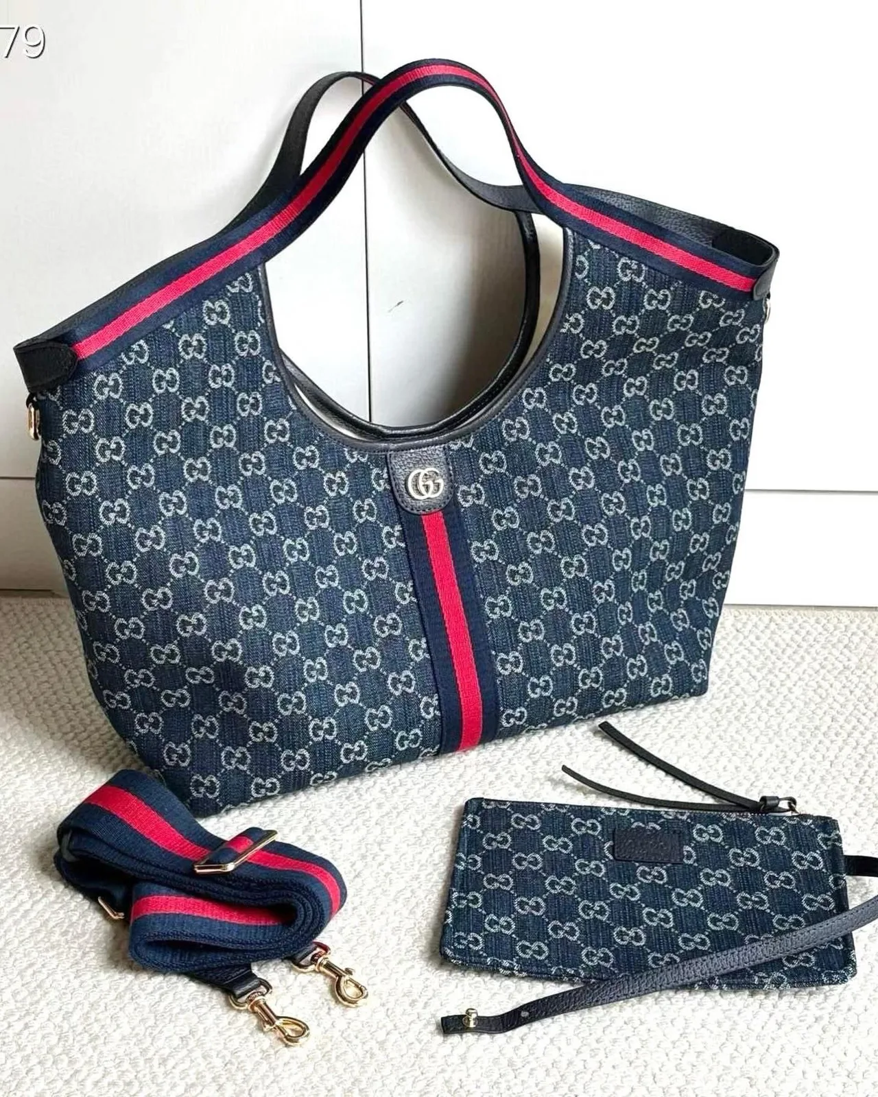 Gucci Linea Web Hobo photo 4