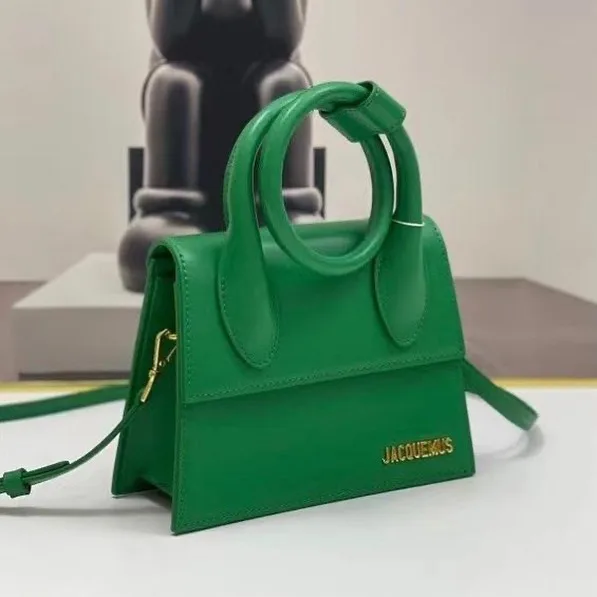 Jacquemus Le Grand Chiquito photo 4