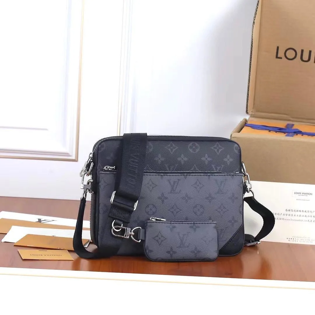Louis Vuitton Trio Messenger photo 2