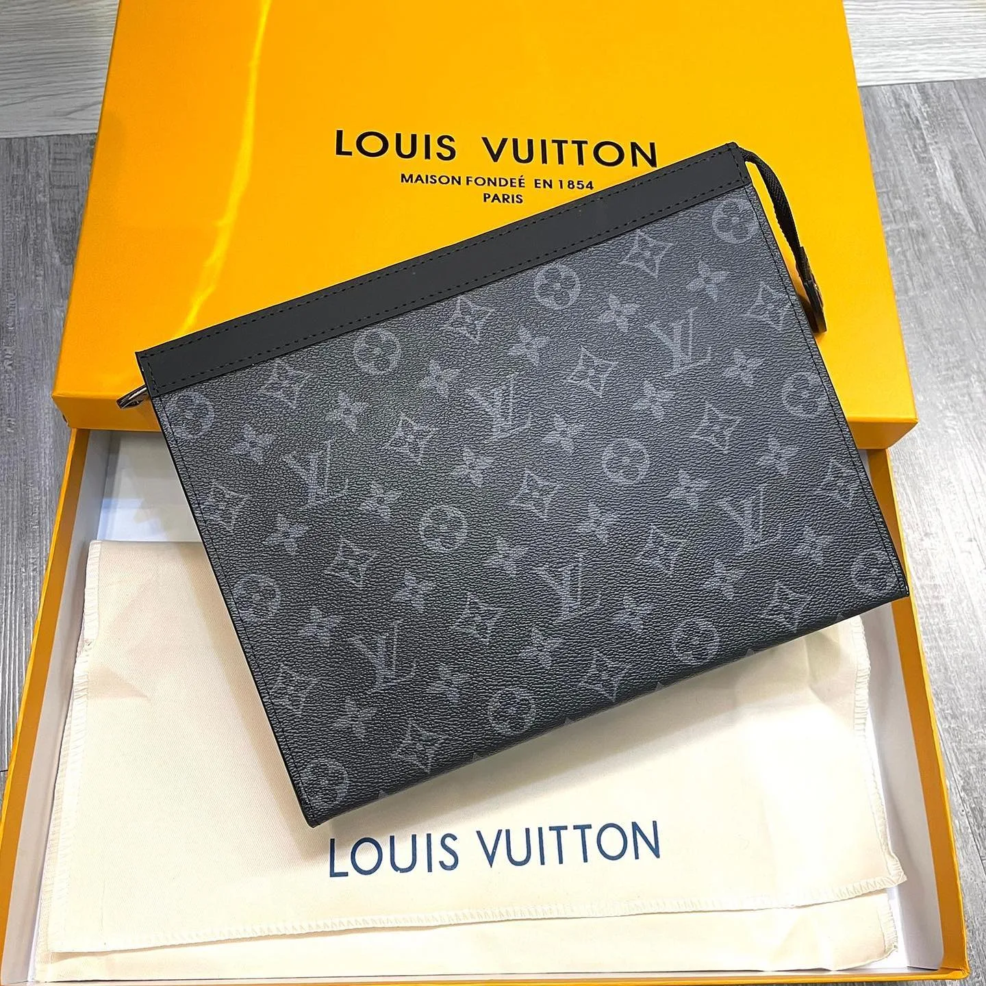 Louis Vuitton Pochette photo 1