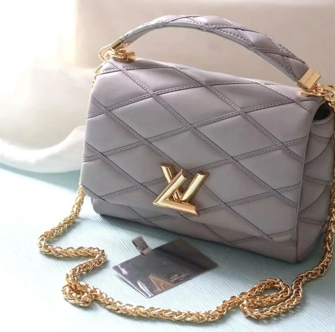 Louis Vuitton Twist photo 1