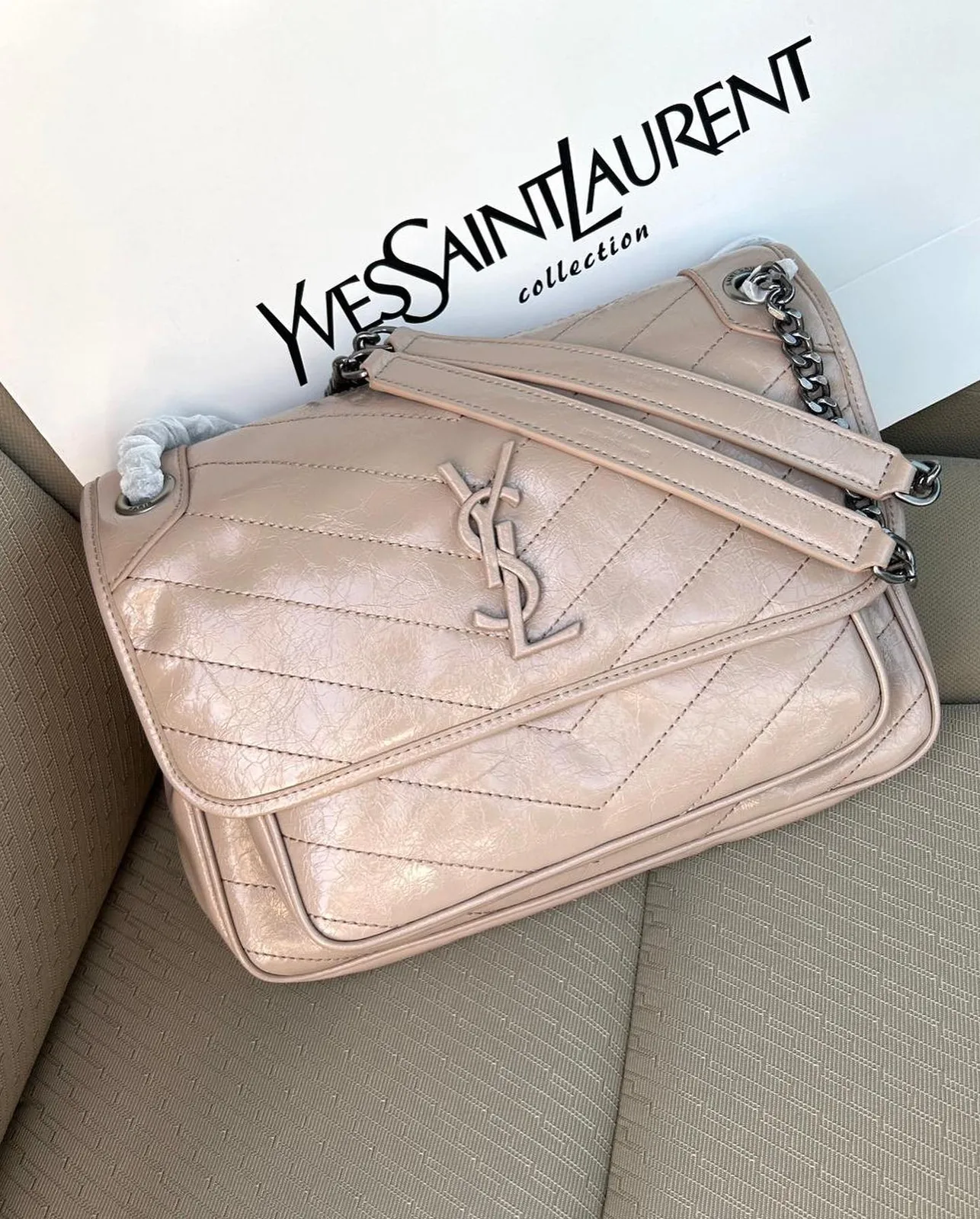Saint Laurent Niki photo 1