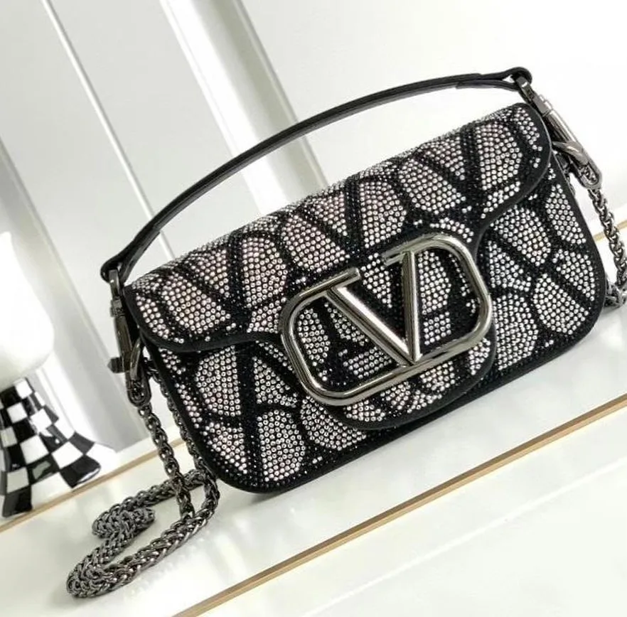 Valentino VLogo Shoulder Bag photo 1