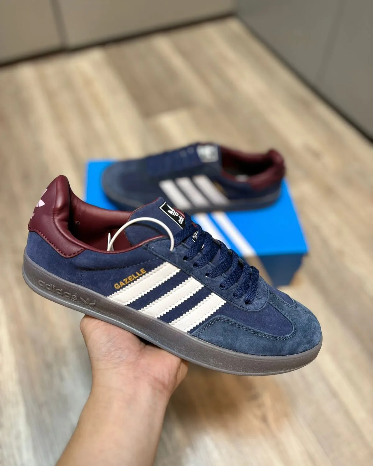 Adidas Gazelle photo 1