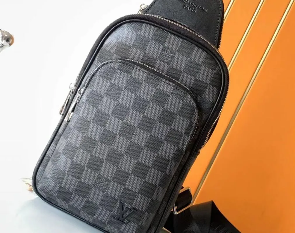 Louis Vuitton Avenue Sling Bag photo 1