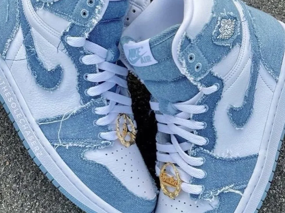 Nike Air Jordan 1 denim photo 1