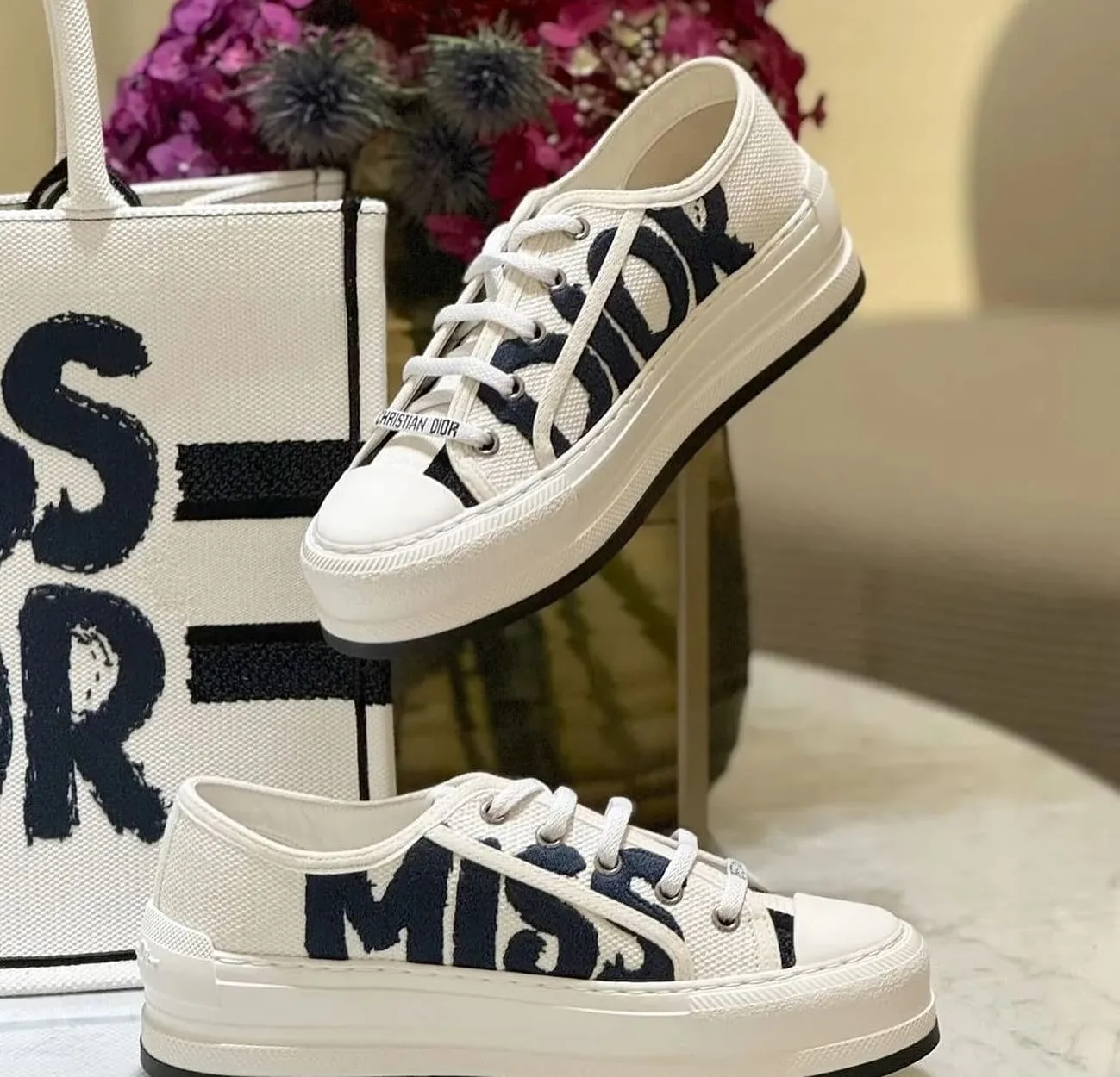 Dior Sneaker photo 1