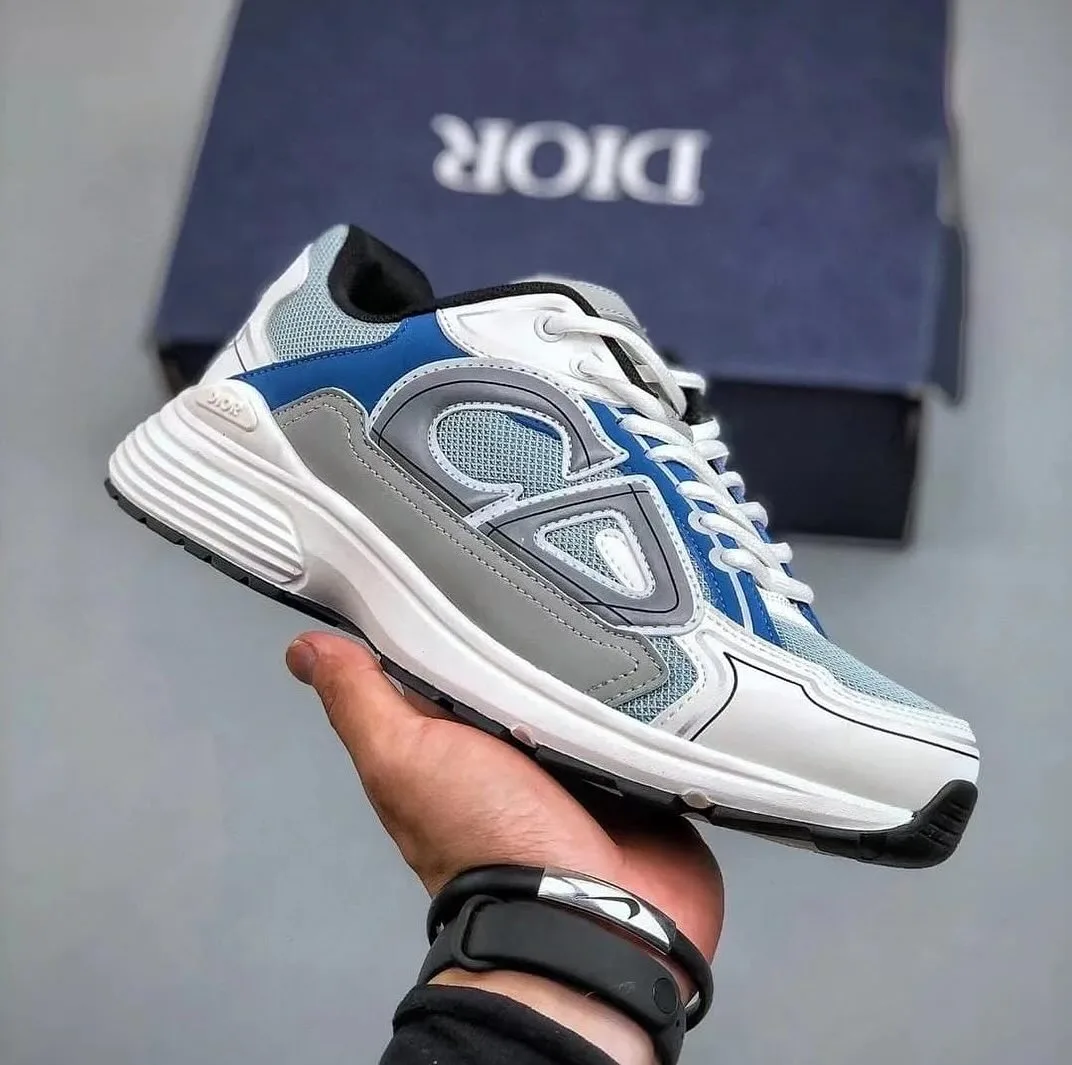 Dior Sneaker photo 1