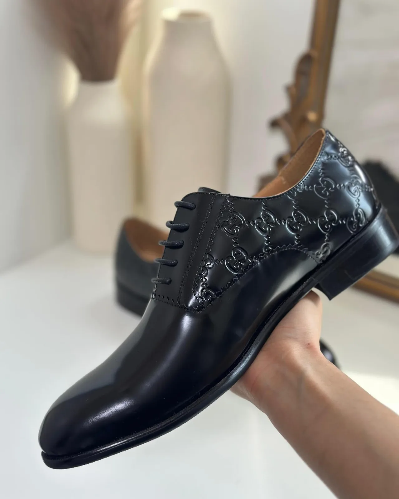Gucci Oxford Shoe photo 1