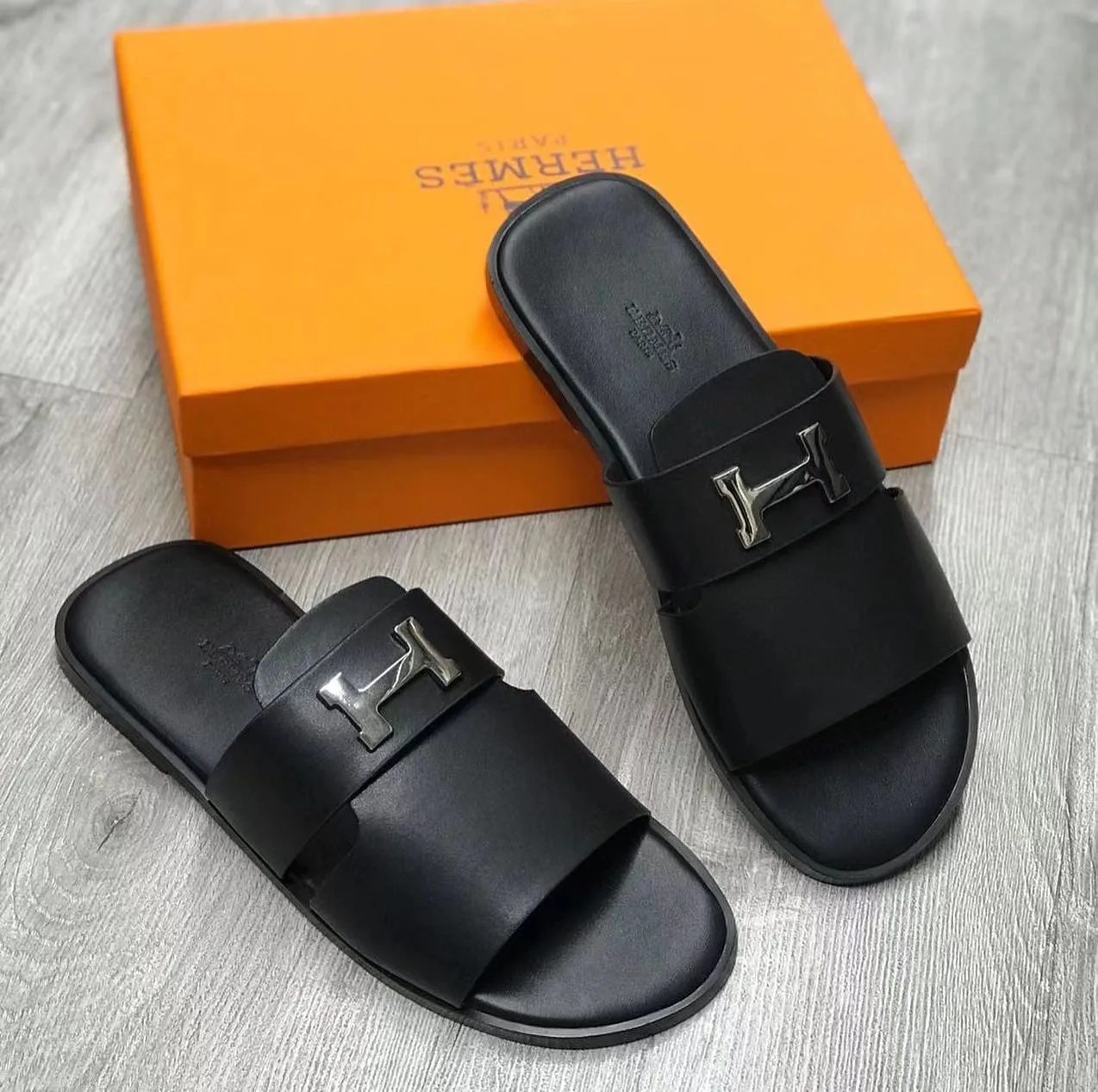 Hermès Izmir Sandal photo 1