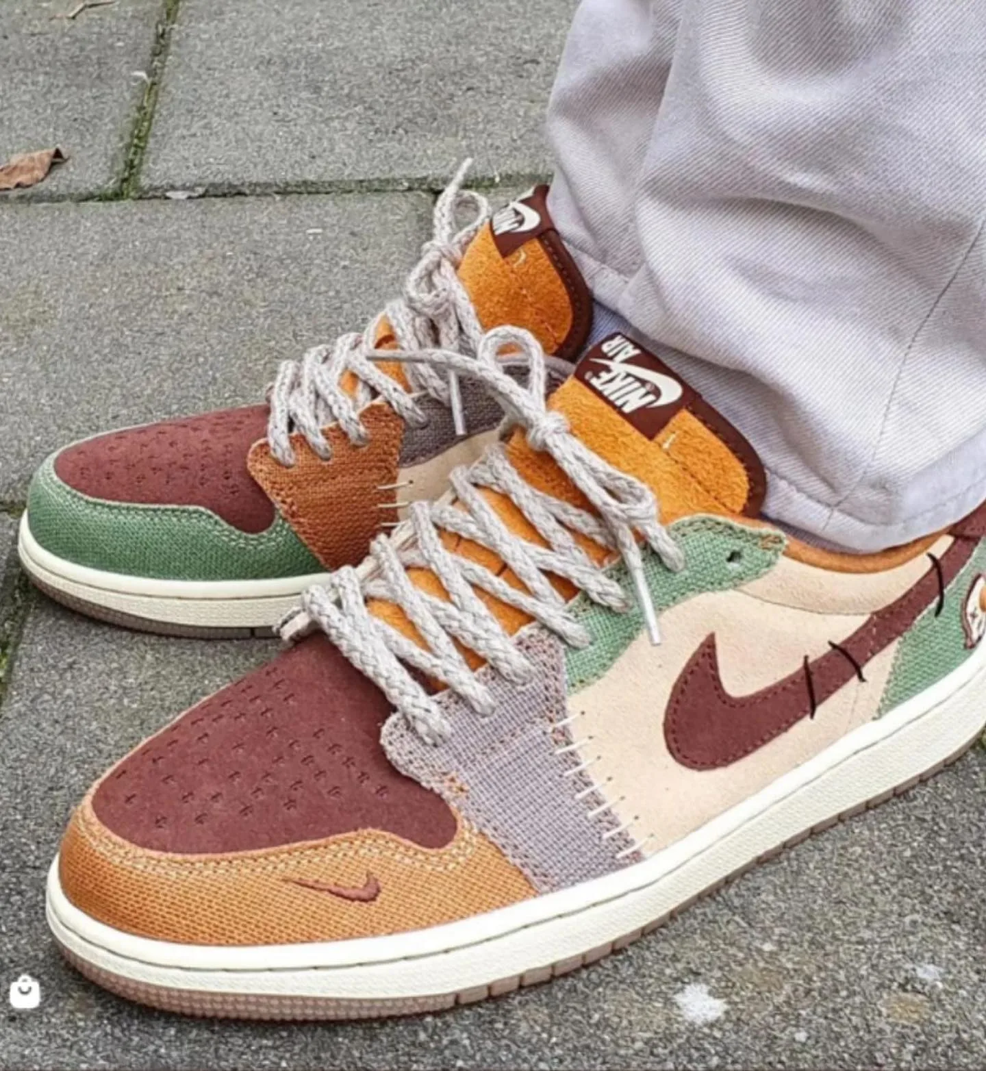 Nike Air Jordan 1 photo 1