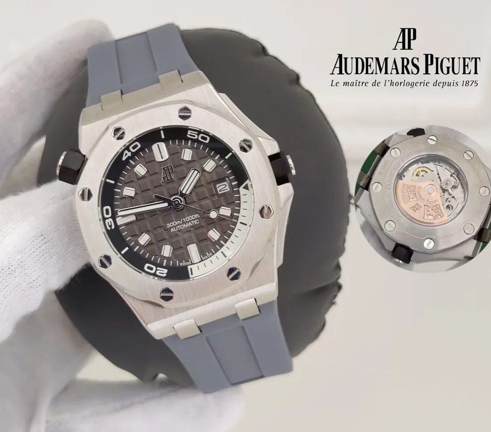 Audemars Piguet Royal Oak Offshore Diver photo 1